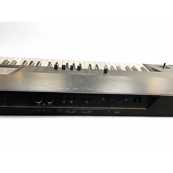 Used KORG Krome 88 Key Keyboard Workstation