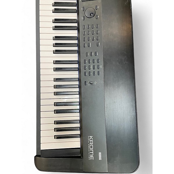 Used KORG Krome 88 Key Keyboard Workstation