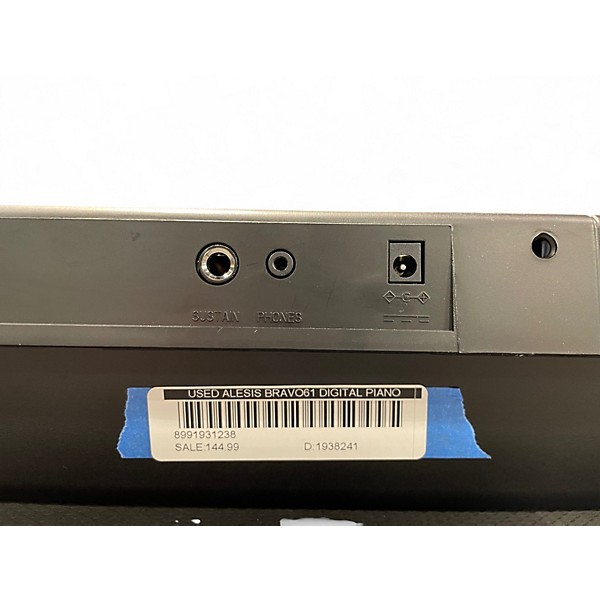 Used Alesis BRAVO61 Digital Piano