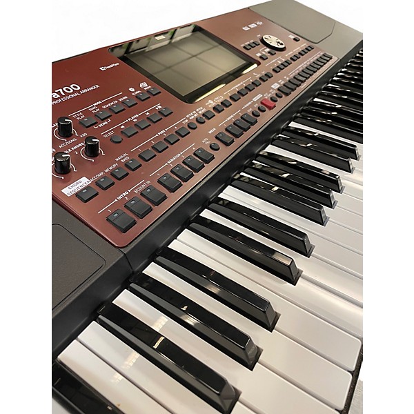 Used KORG PA700 Arranger Keyboard