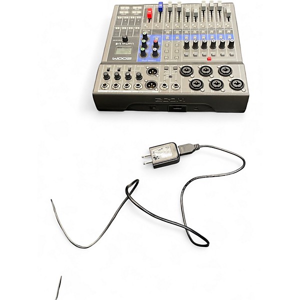 Used Zoom LIVETRAK  L8 Digital Mixer