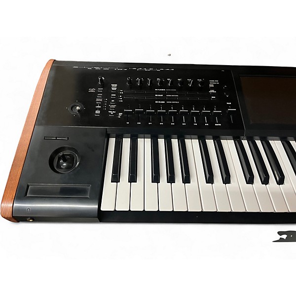 Used KORG Kronos 2 61 Key Keyboard Workstation