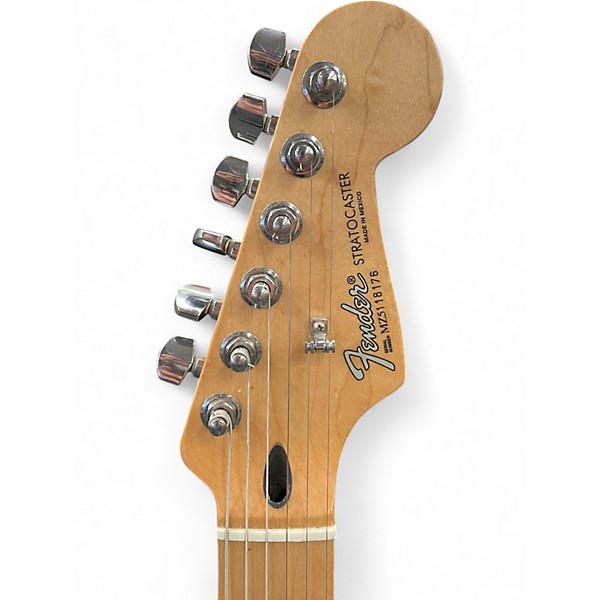 Used 2005 Fender Standard Stratocaster Lake Placid Blue Solid Body Electric Guitar