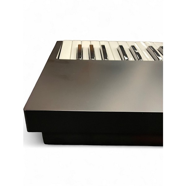 Used Native Instruments KONTROL S61 MKIII MIDI Controller