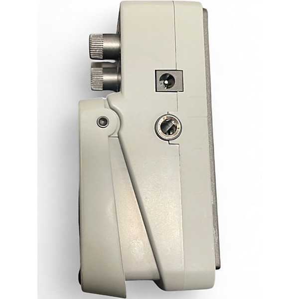 Used Behringer VD400 Vintage Delay Effect Pedal