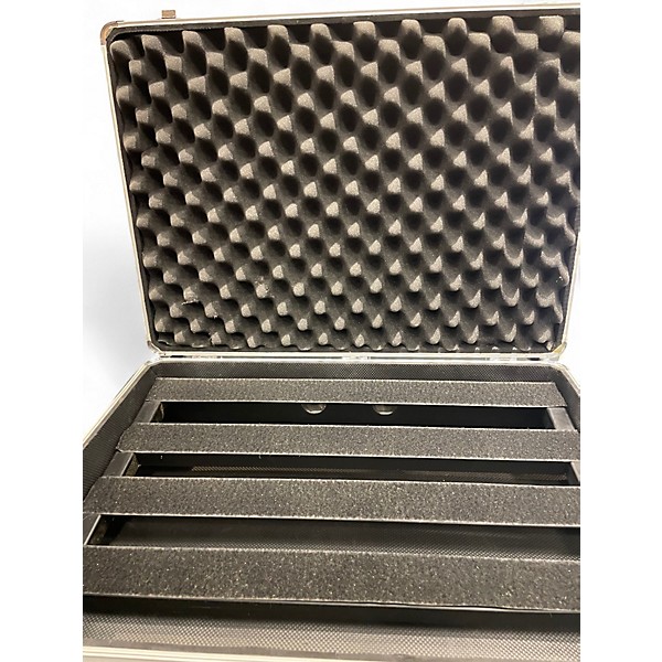 Used Pedaltrain Classic 1 Pedal Board