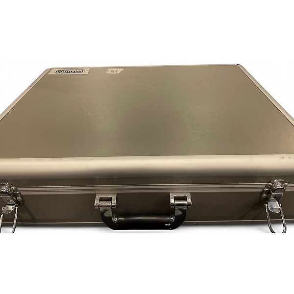 Used Pedaltrain Classic 1 Pedal Board