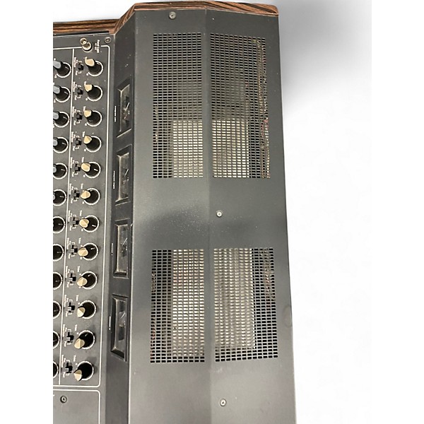 Used Fender 3212 Powered Mixer Powered Mixer