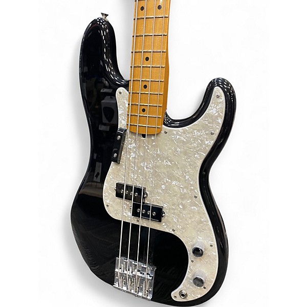 Used Fender PLAYER II PRECISION BASS Black Electric Bass Guitar