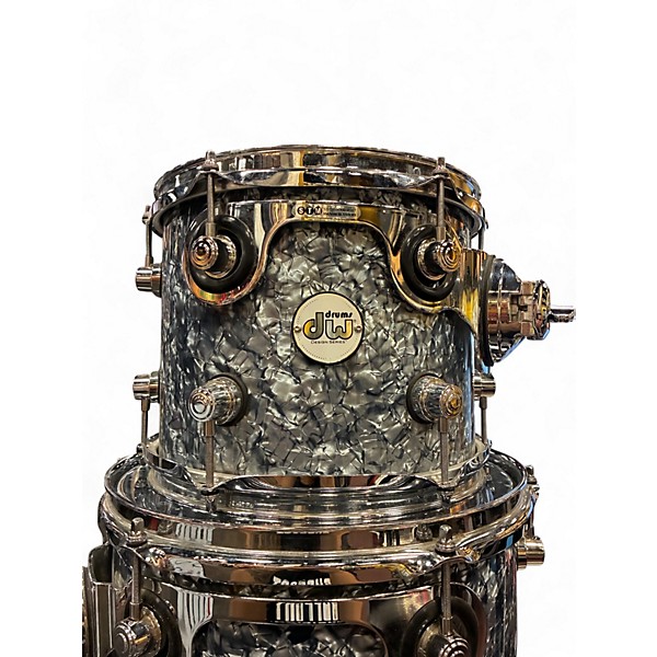 Used DW 4 Piece Design Series Silver Oyster Pearl Drum Kit