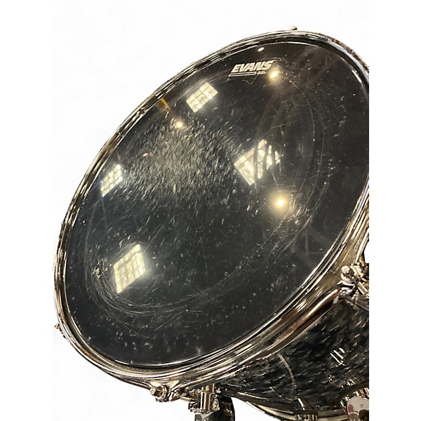 Used DW 4 Piece Design Series Silver Oyster Pearl Drum Kit