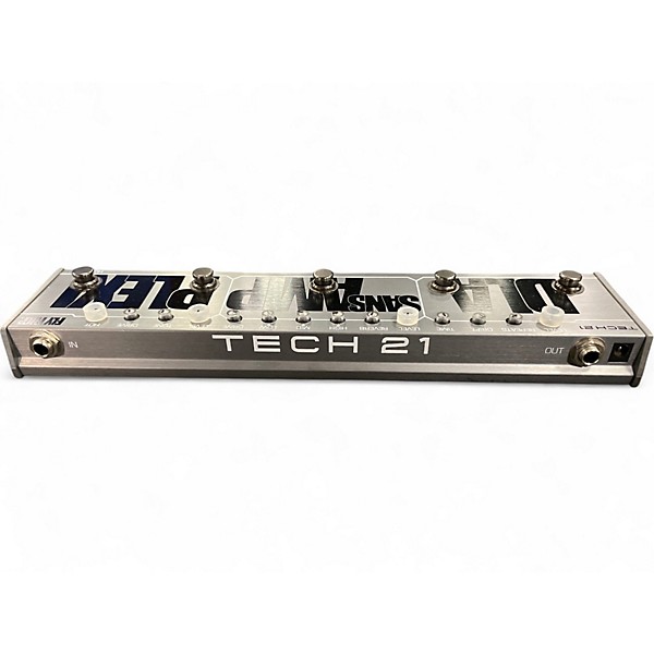 Used Tech 21 Fly Rig 5 SansAmp Effect Processor