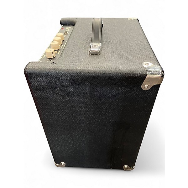 Used Fender Rumble V3 25w 1x8 Bass Combo Amp