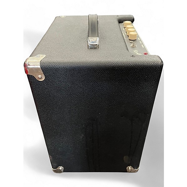 Used Fender Rumble V3 25w 1x8 Bass Combo Amp