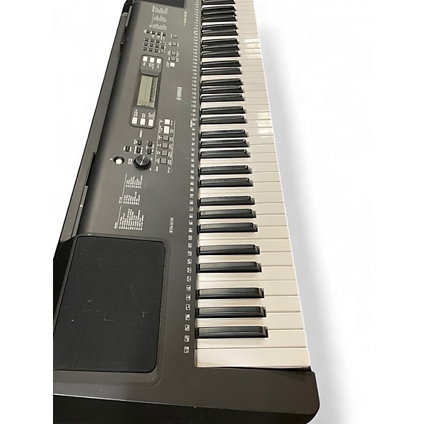 Used Yamaha PSREW300 76 Key Portable Keyboard