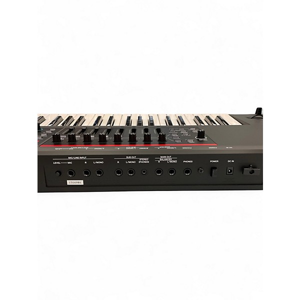 Used Roland Fantom 07 Keyboard Workstation