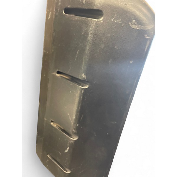 Used Behringer Eurolive B112W Powered Speaker