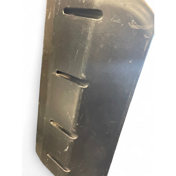 Used Behringer Eurolive B112W Powered Speaker