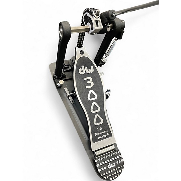 Used DW 3000 Series Single Single Bass Drum Pedal