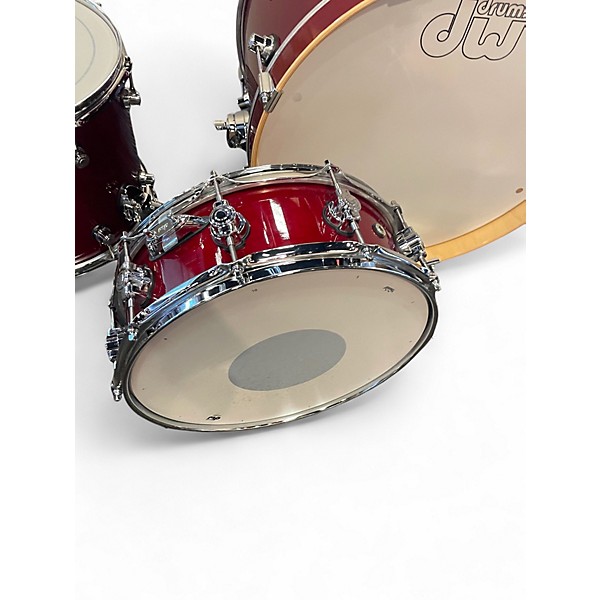 Used DW 5 Piece DESIGN SERIES FREQUENT FLYER Maraschino Cherry Drum Kit