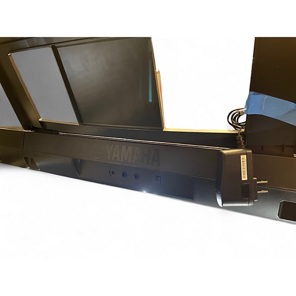 Used Yamaha PSRE283 Portable Keyboard
