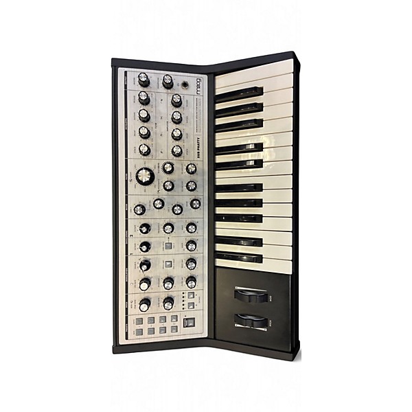 Used Moog Sub Phatty 25 Key Synthesizer