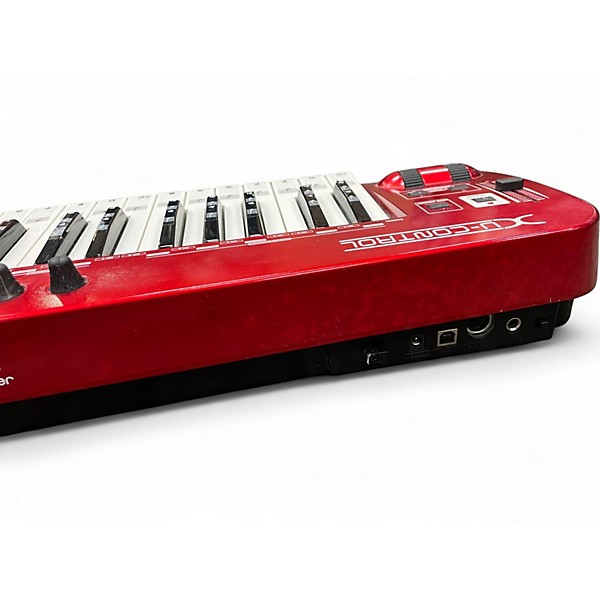Used Behringer UMX610 MIDI Controller