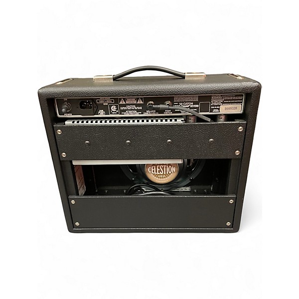 Used Fender VIBRO CHAMP Tube Guitar Combo Amp