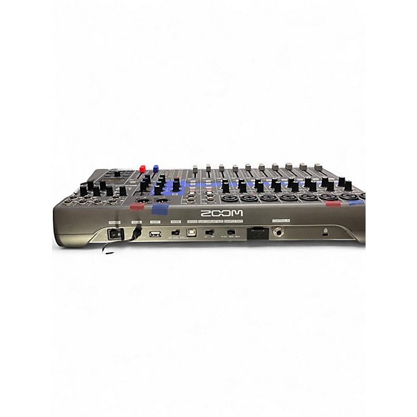 Used Zoom L-12 LIVE TRACK Powered Mixer