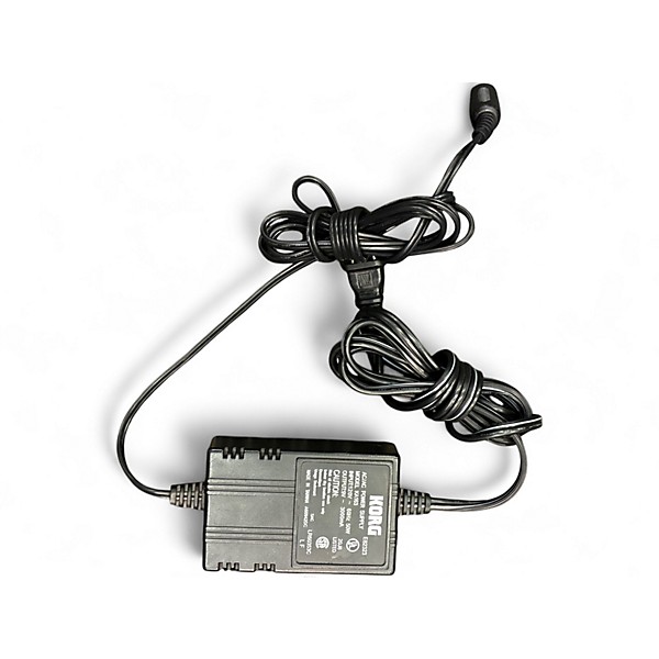 Used KORG Triton Le 76 Key Keyboard Workstation