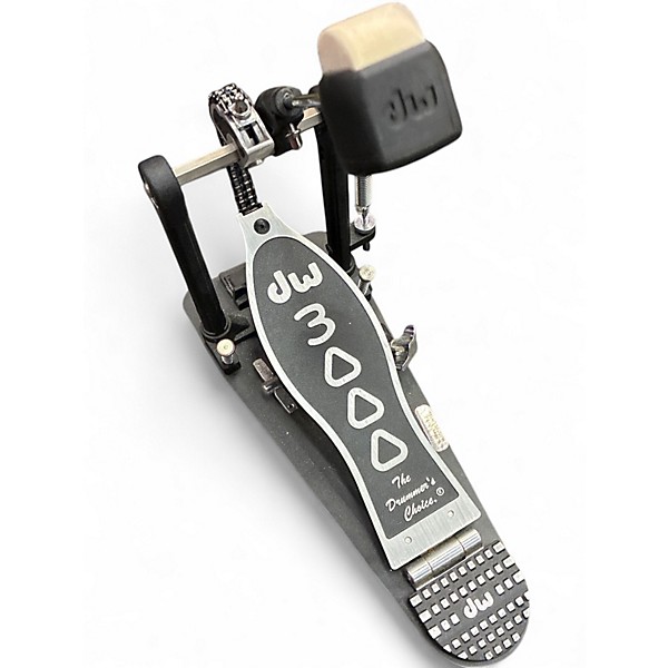 Used DW 3000 Series Single Single Bass Drum Pedal