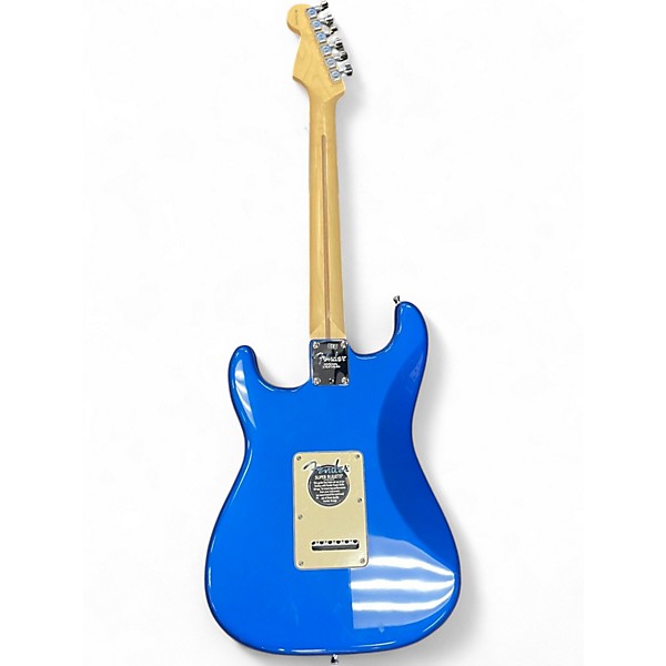 Used 2005 Fender American Standard Stratocaster Blue Solid Body Electric Guitar