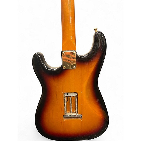 Used Fender Artist Series Stevie Ray Vaughan Stratocaster 3 Color Sunburst Solid Body Electric Guitar