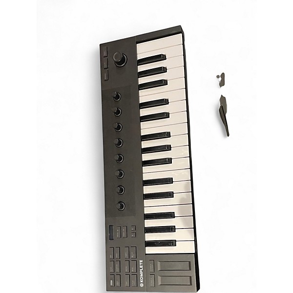 Used Native Instruments KOMPLETE M32 MIDI Controller