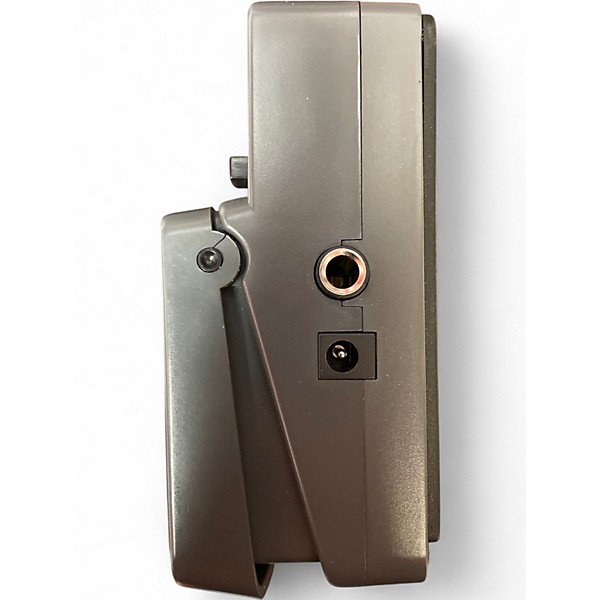 Used Behringer TU300 Chromatic Tuner Pedal