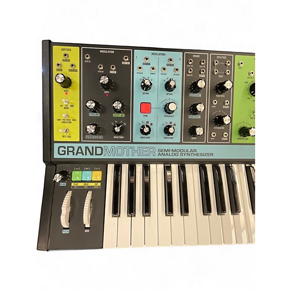 Used Moog GRANDMOTHER  Synthesizer