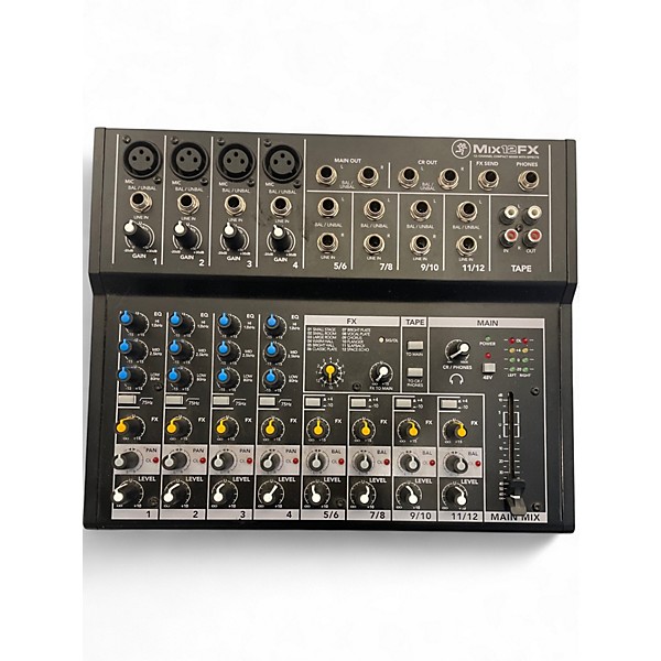 Used Mackie mix 12 fx Powered Mixer