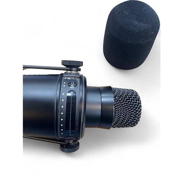 Used Shure mv7 Dynamic Microphone