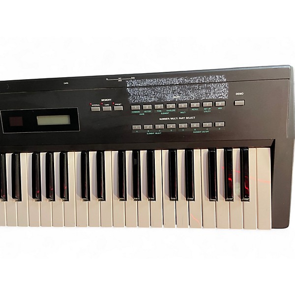 Used Yamaha Yamaha SY35 Synthesizer