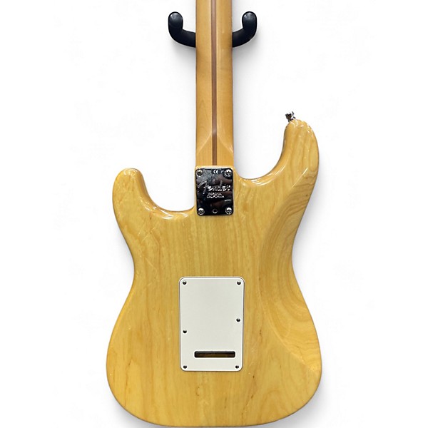 Used 2000 Fender American Standard Stratocaster Natural Solid Body Electric Guitar