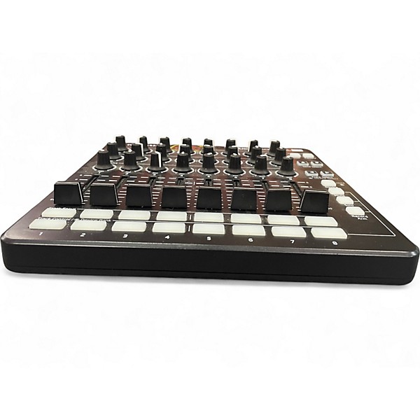 Used Novation LAUNCH CONTROL XL MK2 DJ Controller
