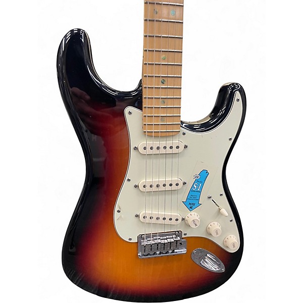 Used 2004 Fender american deluxe 50th anniversary stratocaster 3 Tone Sunburst Solid Body Electric Guitar