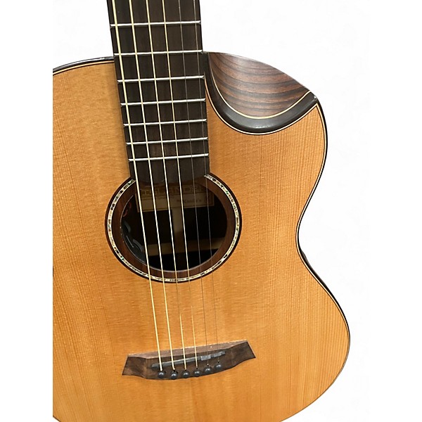 Used Islander MINI ACOUSTIC ELECTRIC Guitar Cabinet