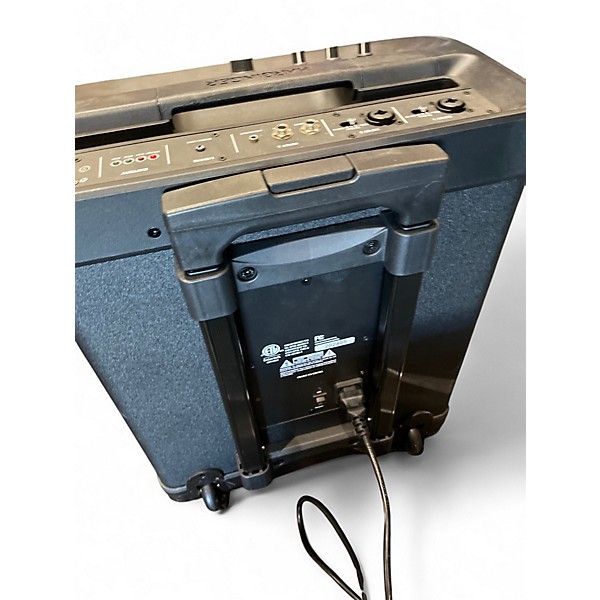 Used Harbinger RT100 Powered Speaker