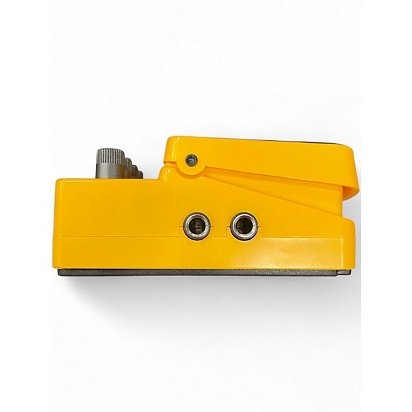 Used Behringer UC200 Stereo Chorus Effect Pedal