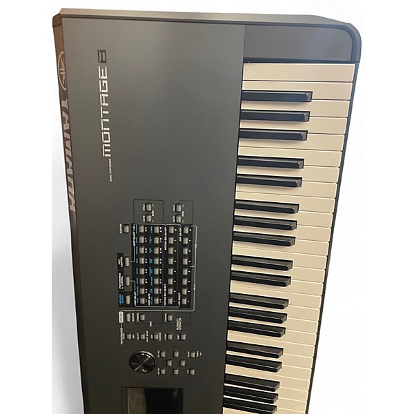 Used Yamaha Montage 8 Keyboard Workstation