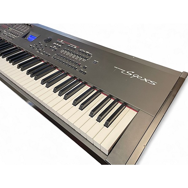 Used Yamaha S90XS 88 Key Synthesizer