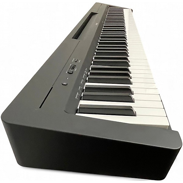 Used Yamaha P143 Digital Piano