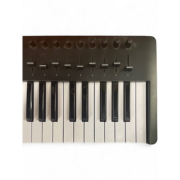 Used Arturia Keylab Essential 61 MIDI Controller