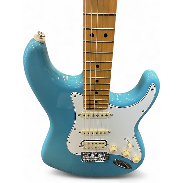Used 2024 Fender PLAYER II STRATOCASTER HSS AQUA Solid Body Electric Guitar
